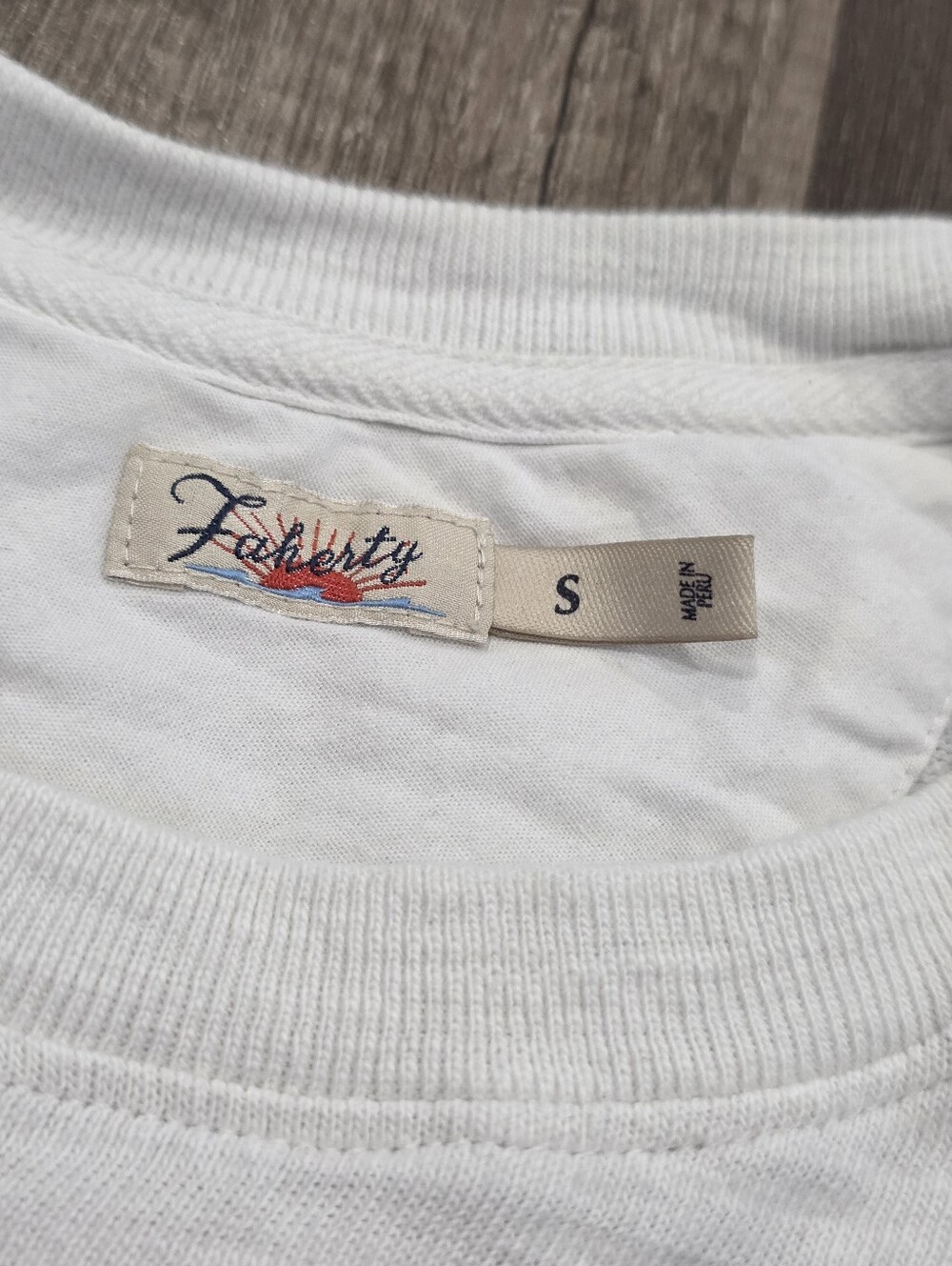 Nwt FAHERTY Muscle Tank Sun Wash Boho Classic White Sleeveless Crewneck Tank Top - Picture 4 of 16